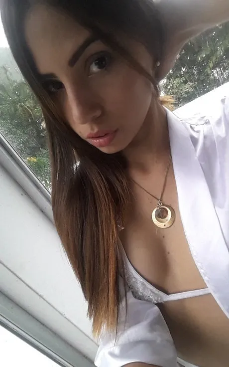 Irmak Akbaba Escort Profil Resmi Irmak - Akbaba VIP Escort Bayan Modeli - Gerçek Fotoğraflı İlan